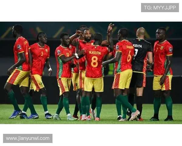 尤文激战多特奥蓬达对决吉拉西伊尔迪兹携手阿德耶米火力全开